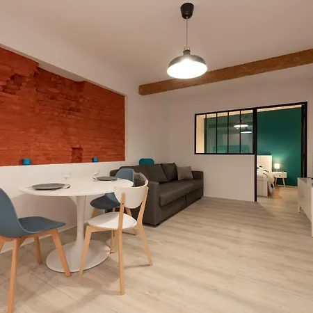 Lombard Tatil Evi